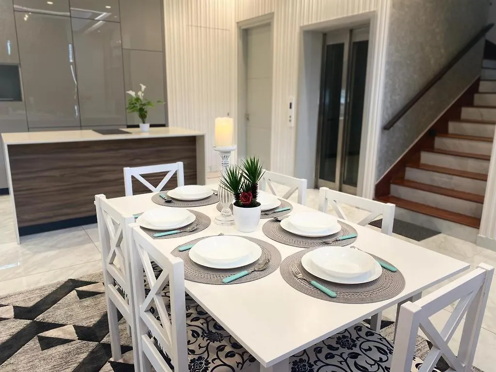 Mawar Villa By Malvacae Homestay Shah Alam Malaysia