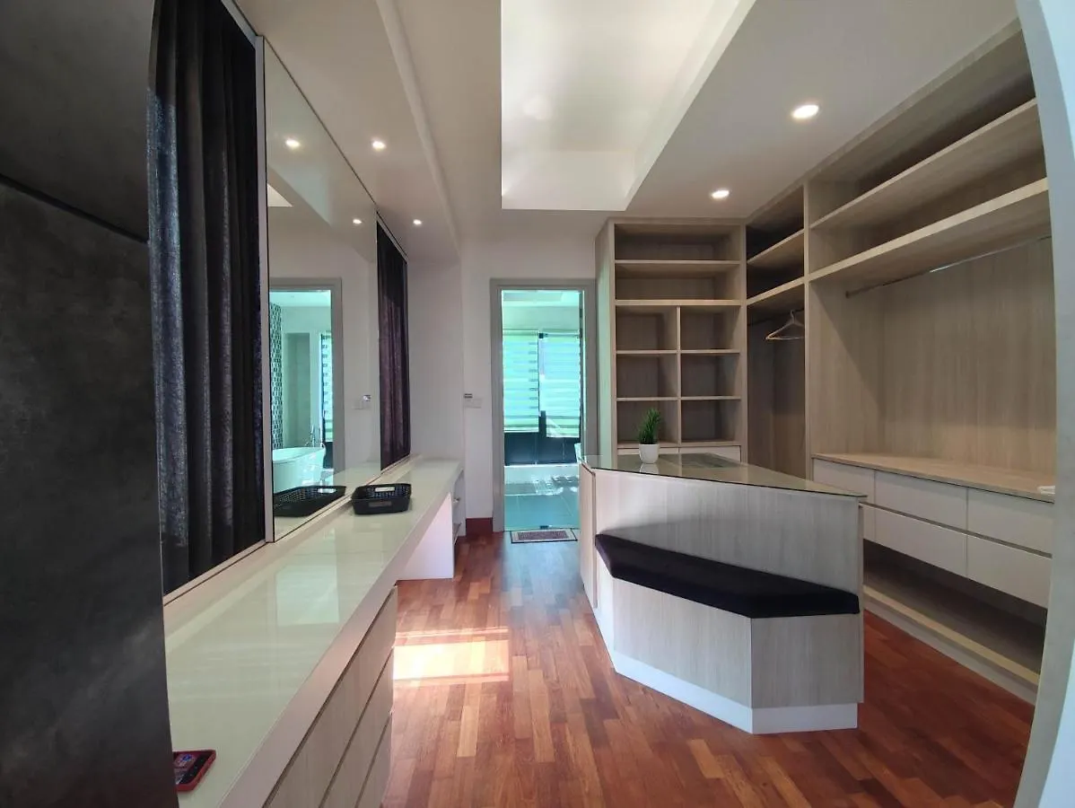 Mawar Villa By Malvacae Homestay Shah Alam