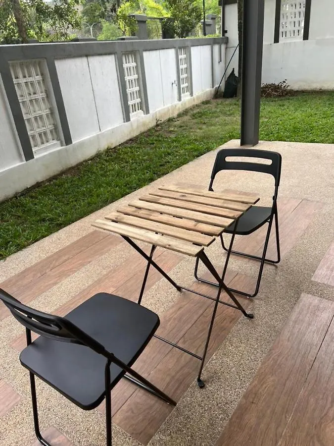 Mawar Villa By Malvacae Homestay Shah Alam